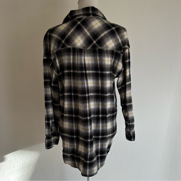 B.P. Button down flannel - Picture 3 of 4